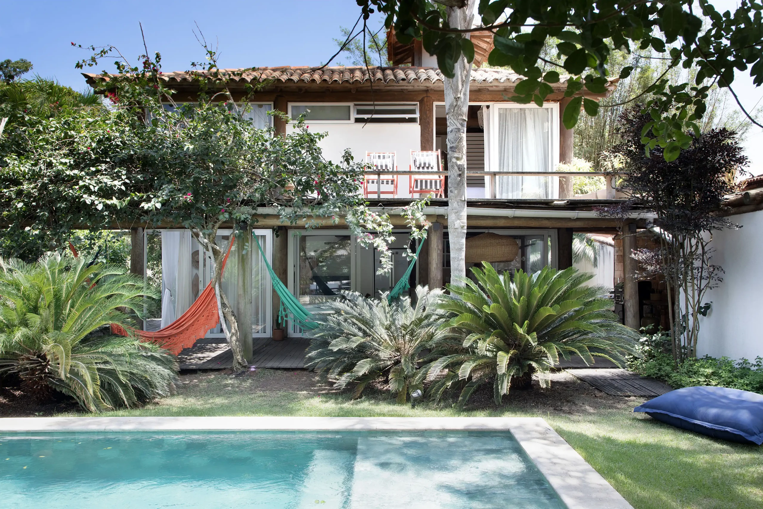 Limpeza e manutenção de piscina em Búzios com atendimento local